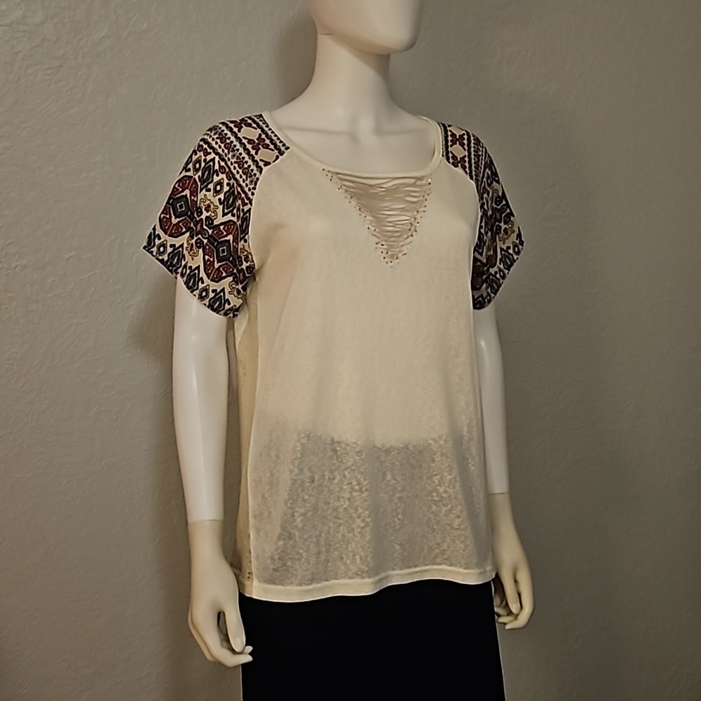 MISS ME Aztec Southwestern Beaded V-Neck Short Sleeve Burnout Blouse - Picture 2 of 9